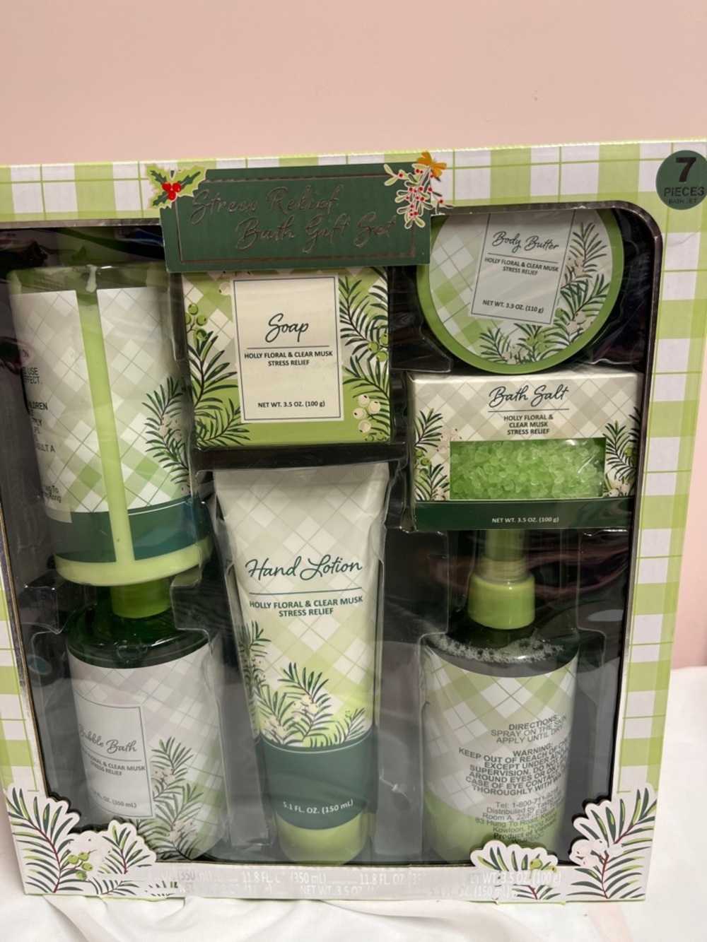 Bath & Body Gift Set — Hand Lotion, Bath Salt & More (Green)